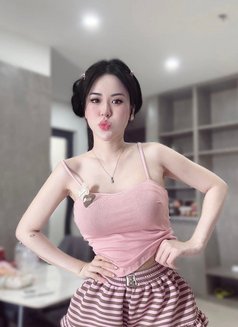 Lucy Full services - escort in Singapore Photo 6 of 7