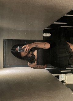 Lucy - escort in Bali Photo 4 of 4