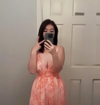 Lucy - escort in Cairo Photo 4 of 4