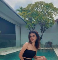 Lucy Melia - escort in Bali