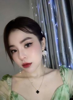 Lucy - escort in Dubai Photo 3 of 6