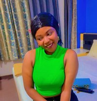 LUCY, SUPER HOT QUEEN - puta in Hyderabad