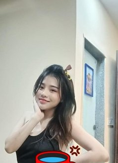 Lucy - escort in Gurgaon Photo 10 of 12