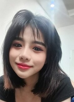 Lucy - escort in Gurgaon Photo 2 of 6