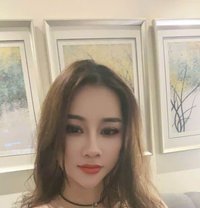 Lucy - escort in Madinah