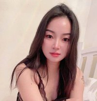 Lucy - escort in Madinah