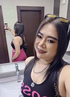 Lucy - puta in Pattaya Photo 12 of 16