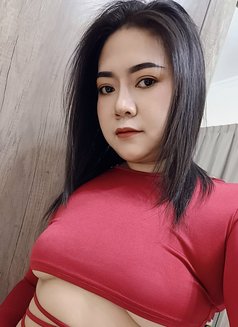 Lucy - puta in Pattaya Photo 14 of 16