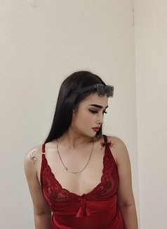 Lucy - Acompañante transexual in Doha Photo 7 of 10