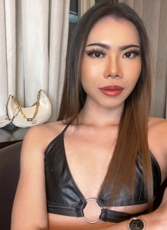 Lucy TS to 7inches Top&Bottom in Tecom - Transsexual escort in Dubai Photo 14 of 16