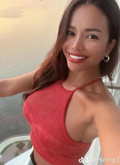 Lucy - escort in Bangkok Photo 1 of 15