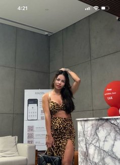 Lucy - escort in Bangkok Photo 10 of 15