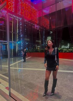 Lucy - escort in Bangkok Photo 14 of 15