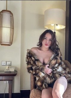 Lucy - escort in Bangkok Photo 15 of 15
