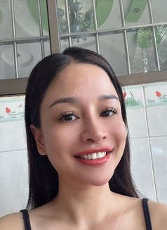 Lucy - escort in Ho Chi Minh City Photo 2 of 6
