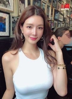 Lucy Vip - escort in Shanghai Photo 2 of 4