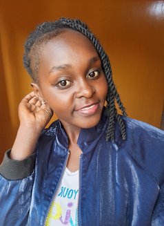 Lucy Wangui - puta in Nairobi Photo 1 of 3