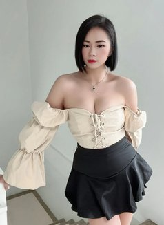 Lucya - escort in Abu Dhabi Photo 1 of 7