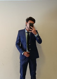 Luffy - Acompañantes masculino in Lahore Photo 1 of 1