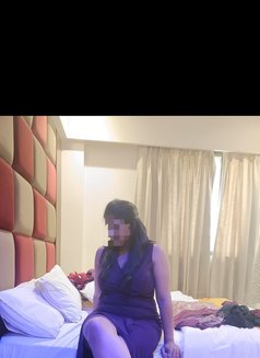 Luffy & Priya | Real Couple - puta in Thane Photo 7 of 10
