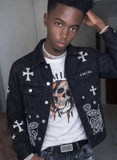 Lui - Masajista in Nairobi Photo 8 of 8