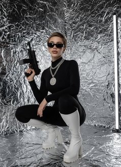 Luis 22 - Male escort in Khobar Photo 2 of 14