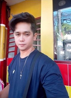 Luis Scot - Male escort in Makati City Photo 1 of 2