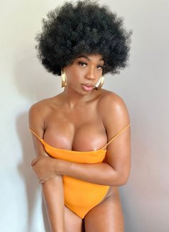 Luisa Arias - Transsexual escort in Barcelona Photo 8 of 8