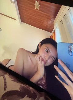 Alein - Transsexual escort in Manila Photo 3 of 6