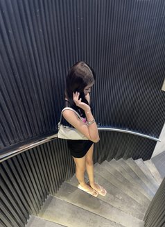 Alein - Transsexual escort in Manila Photo 4 of 6