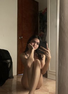 Luisa - Transsexual escort in Manila Photo 5 of 5