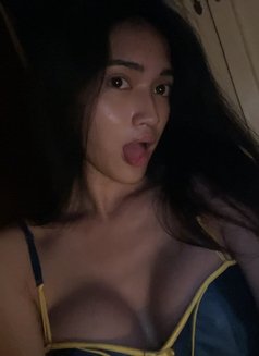 Luisa - Transsexual escort in Manila Photo 4 of 5