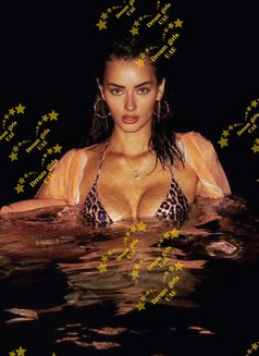 LUISA GORGEOUS - escort in Abu Dhabi Photo 11 of 14