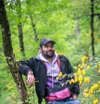 Luk Transboy - Male escort in Berlin