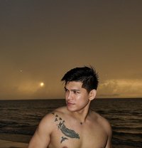 Lukas Xyz@pinoy - Acompañantes masculino in Manila Photo 9 of 15