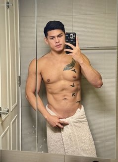 Lukas Xyz@pinoy - Acompañantes masculino in Manila Photo 16 of 18