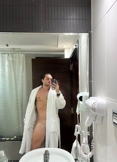 Lukasssss - Male escort in Dubai Photo 7 of 10