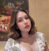 Lukpaer - masseuse in Bangkok