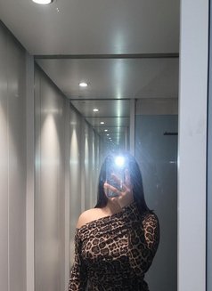 Lulu Arwa - masseuse in Doha Photo 2 of 3