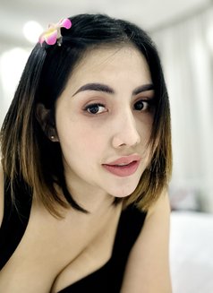 Lulu good in juffair - masseuse in Al Manama Photo 2 of 5