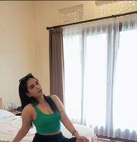Lulu - escort in Bali