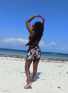 Lulu - puta in Mombasa Photo 4 of 5