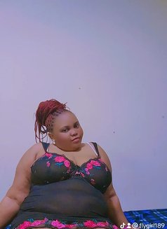 Lulu - escort in Riyadh Photo 1 of 10