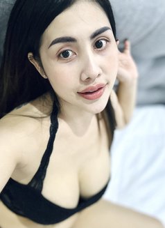 Lulu good in juffair - masseuse in Al Manama Photo 4 of 4