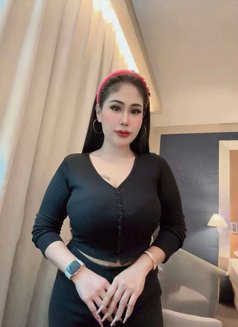 Lulu - puta in Ajmān Photo 9 of 11