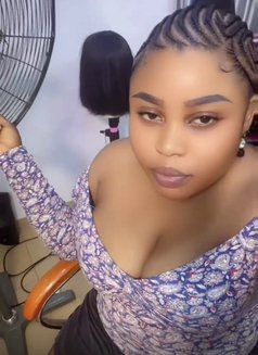 Lummmy - puta in Lagos, Nigeria Photo 2 of 20