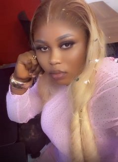 Lummmy - puta in Lagos, Nigeria Photo 9 of 20