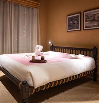 Luna Arabic Spa - masseuse in Dubai