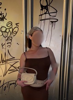 Luna Belle - escort in Tokyo Photo 2 of 2