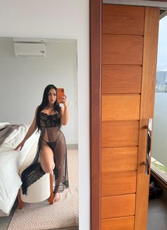 Luna - escort in Dublin Photo 2 of 5